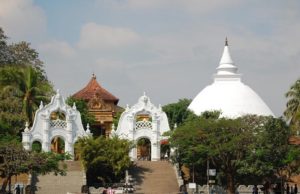Храм Раджа Маха Вихара