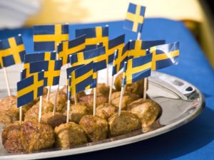 Где в Стокгольме можно недорого и вкусно поесть?