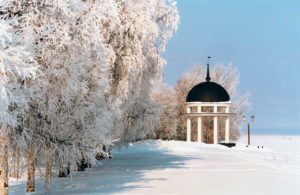 Петрозаводск зимой в канун Нового года и Рождества